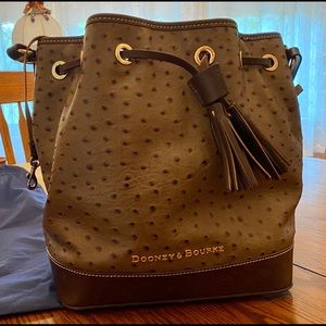 NWOT-Dooney & Burke bucket bag